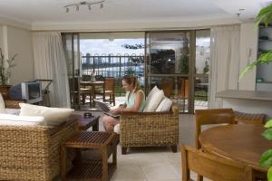 gemini court holiday apartments