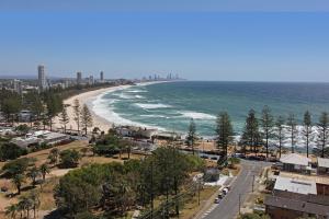 gemini court holiday apartments