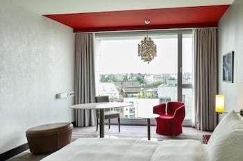 radisson blu media harbour hotel dusseldorf