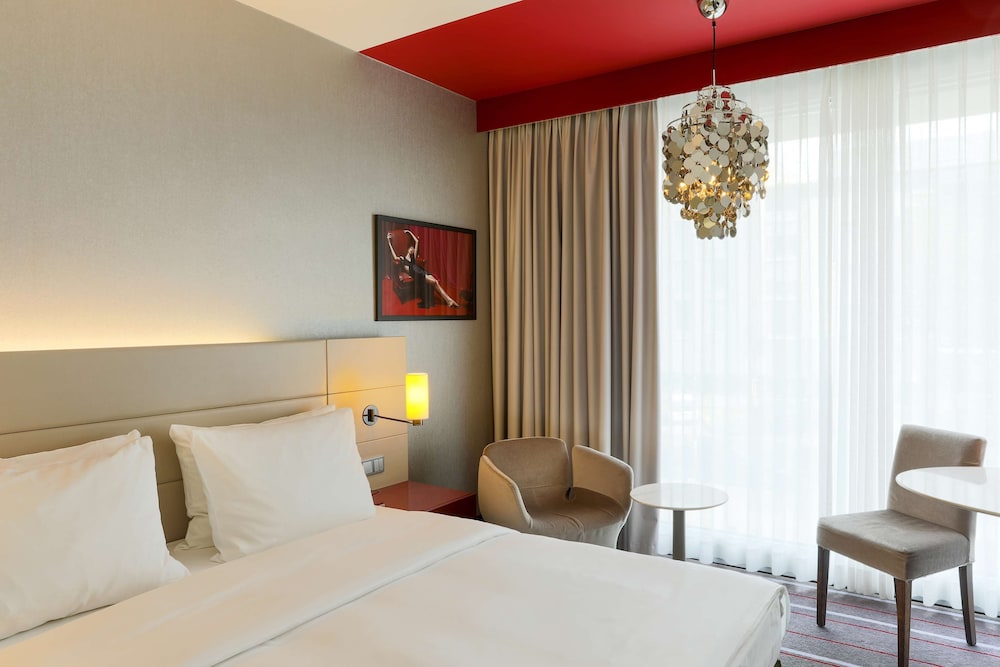 radisson blu media harbour hotel dusseldorf