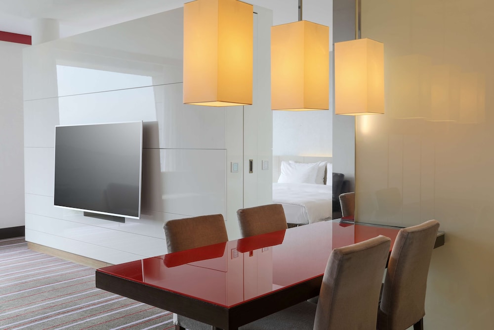 radisson blu media harbour hotel dusseldorf