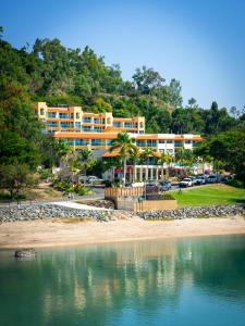 Shingley Beach Resort,Cannonvale>>Airlie Beach,5 star