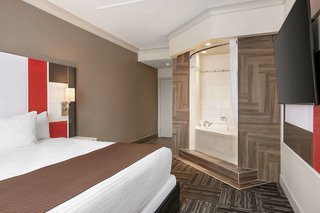 Baymont By Wyndham Medicine Hat,Alberta>>Medicine Hat,3 star