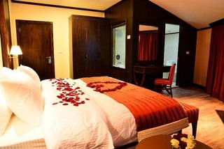 golden lili resort and spa