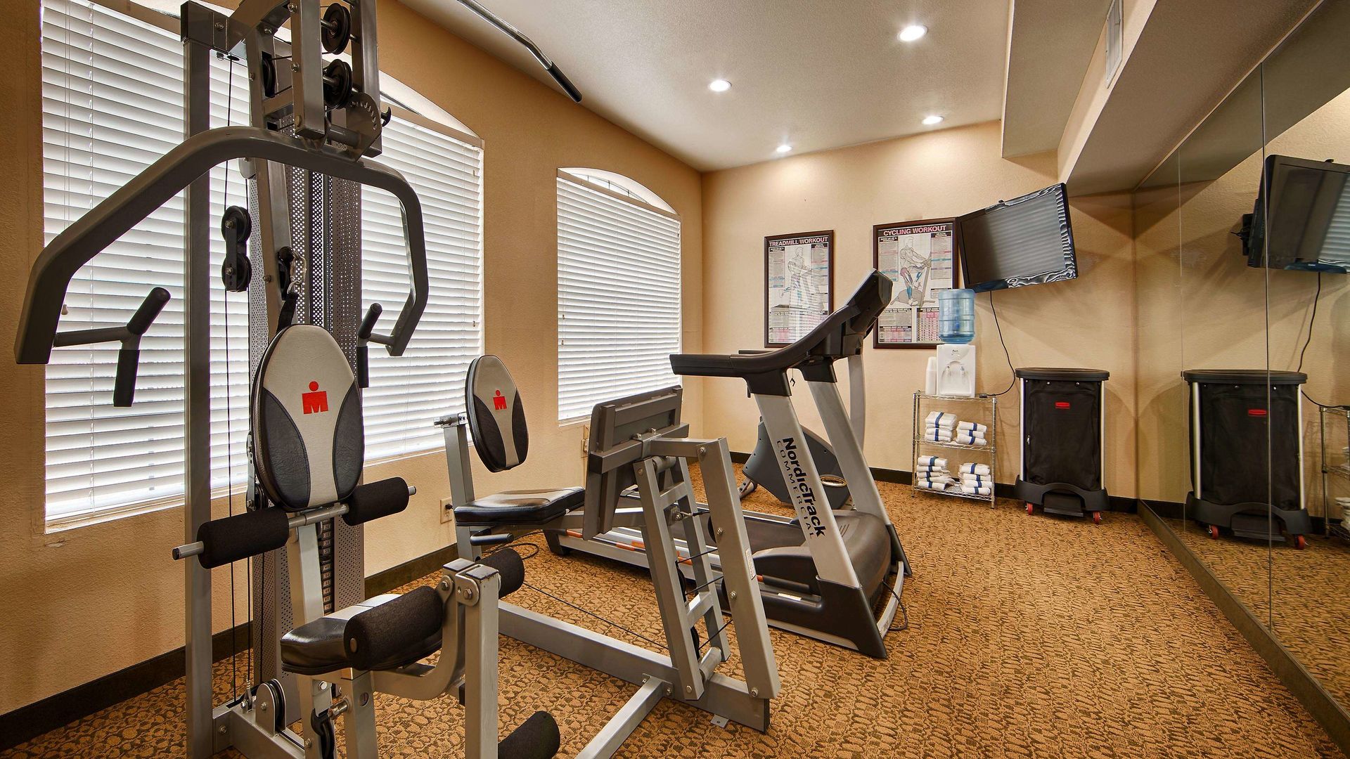 best western windsor pointe hotel and suites frost bank center
