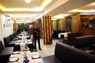 The Pearl Hotel, Kolkata,35-Z Radha Madhab Dutta Garden Lane,3 star