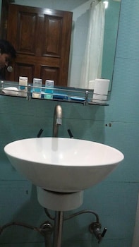 the pearl hotel kolkata