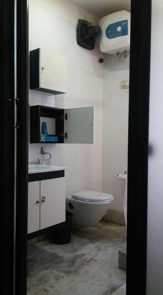 the pearl hotel kolkata