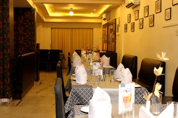 the pearl hotel kolkata