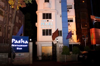 the pearl hotel kolkata
