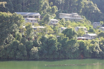 the begnas lake resort and villas