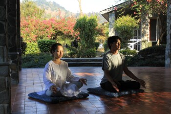 the begnas lake resort and villas