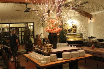 the begnas lake resort and villas