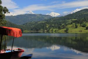 the begnas lake resort and villas
