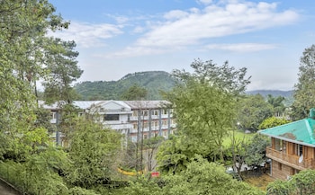 club mahindra naukuchiatal