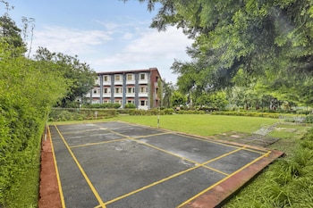 club mahindra naukuchiatal