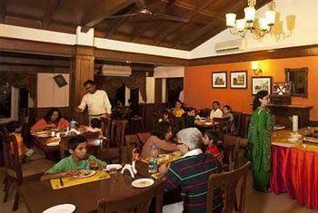 club mahindra naukuchiatal