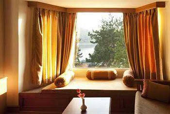 club mahindra naukuchiatal