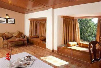 club mahindra naukuchiatal