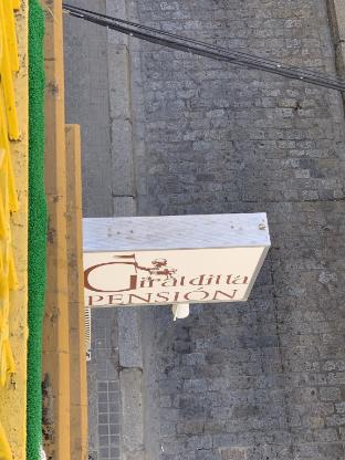pension giraldilla