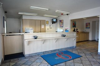 motel 6 oakland ca embarcadero
