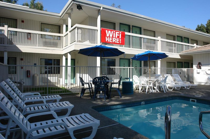 motel 6 oakland ca embarcadero