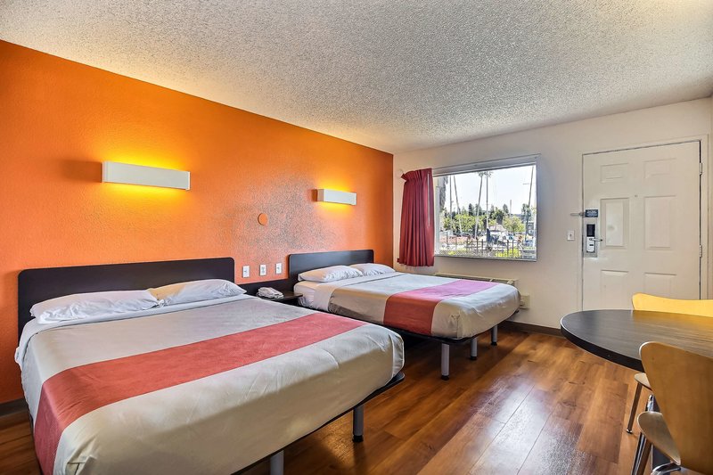 motel 6 oakland ca embarcadero