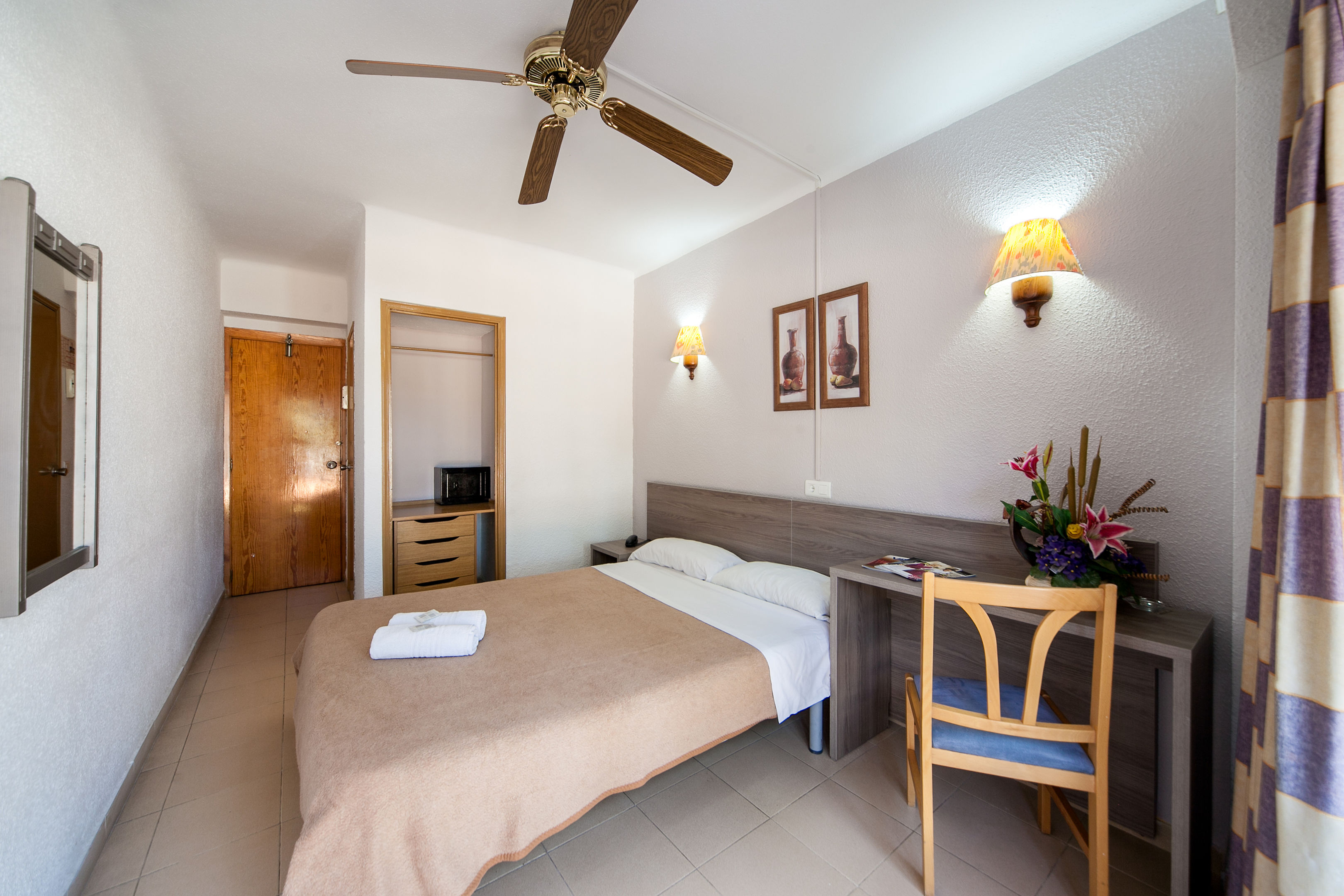 hotel costa mediterraneo