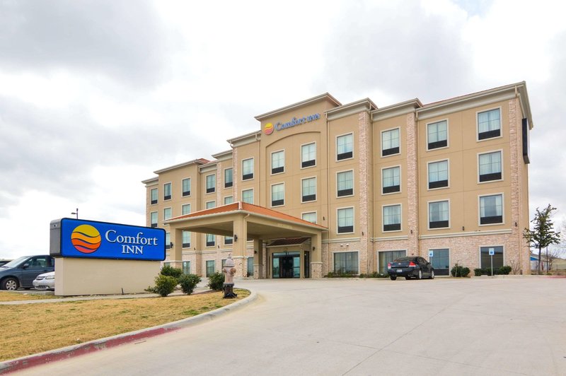 comfort inn and suites fort worth fossil creek