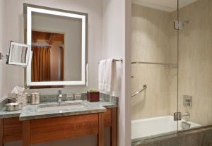 rosewood inn of the anasazi