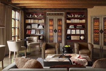 rosewood inn of the anasazi