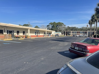 Holiday Lodge & Suites Fort Walton Beach,Florida>>Destin,2 star