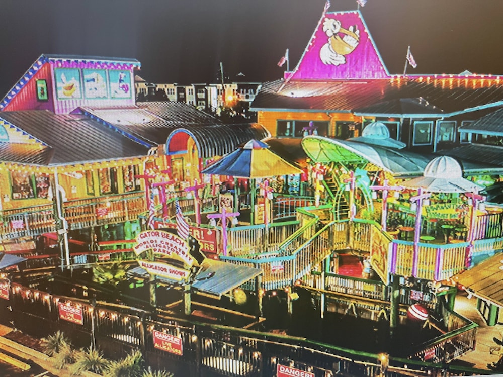 holiday lodge and suites fort walton beach