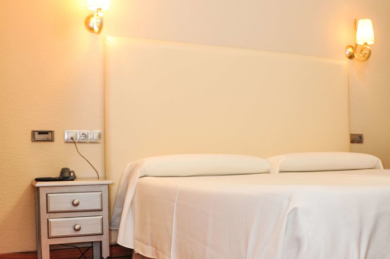 sercotel dona carmela ascend hotel collection