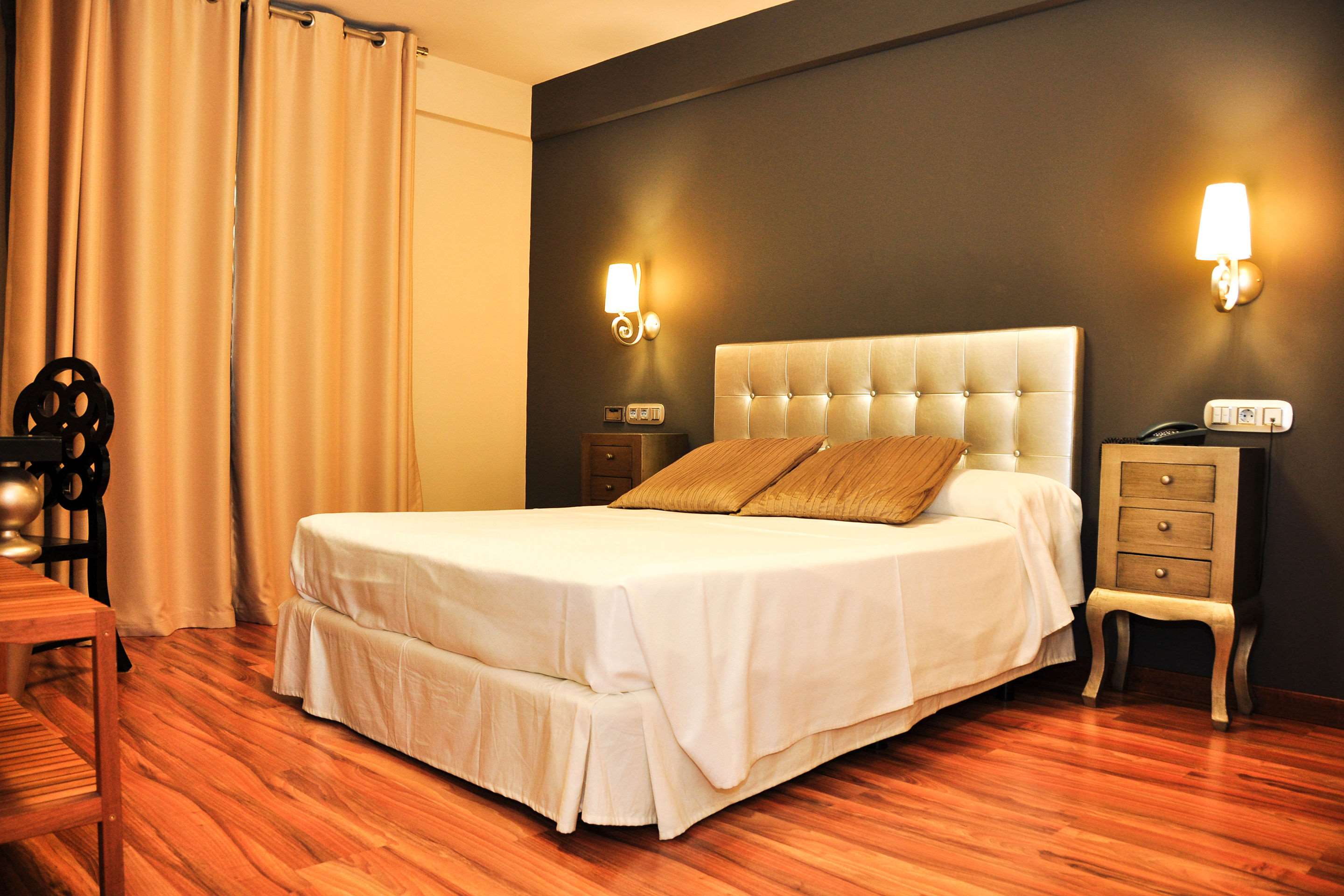 sercotel dona carmela ascend hotel collection