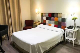 sercotel dona carmela ascend hotel collection