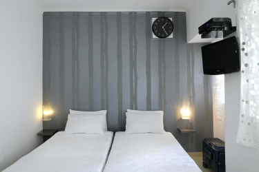 athens green apartments