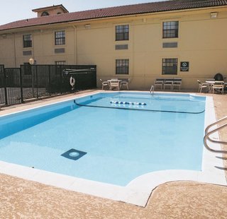 La Quinta Inn By Wyndham Omaha West,Omaha>>Douglas,3 star