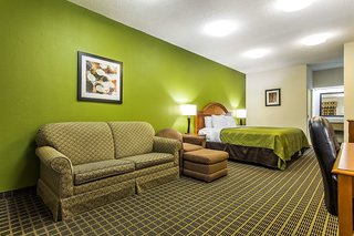 Quality Inn & Suites,Orangeburg>>Brookdale,3 star
