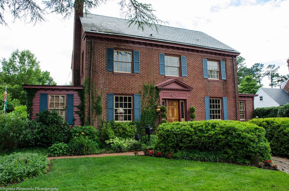 williamsburg manor bandb