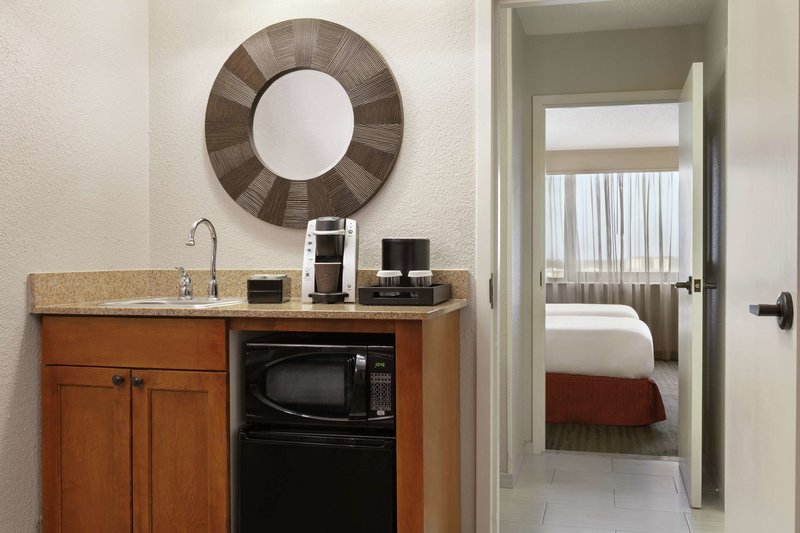 embassy suites by hilton orlando international dr icon park