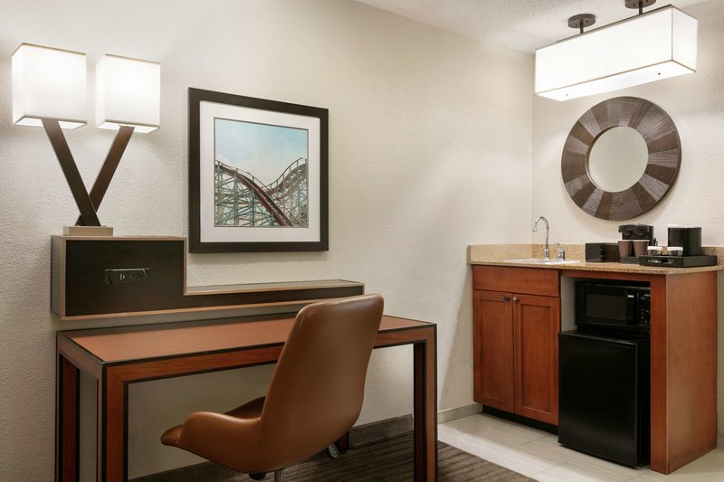 embassy suites by hilton orlando international dr icon park