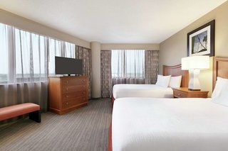 embassy suites by hilton orlando international dr icon park