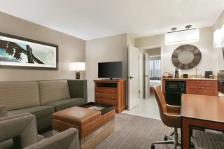 embassy suites by hilton orlando international dr icon park