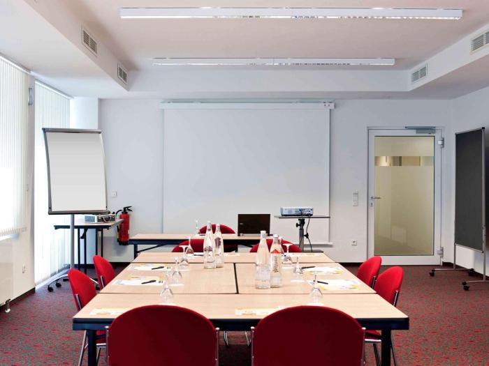 ibis stuttgart airport messe