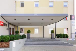 ibis stuttgart airport messe