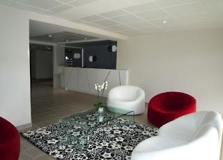 residhome carrieres la defense