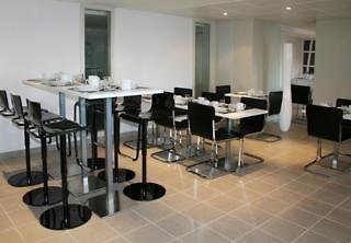 residhome carrieres la defense