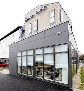 ibis styles versailles saint quentin en yvelines