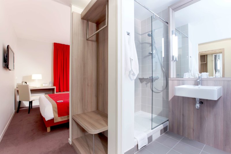 ibis styles versailles saint quentin en yvelines